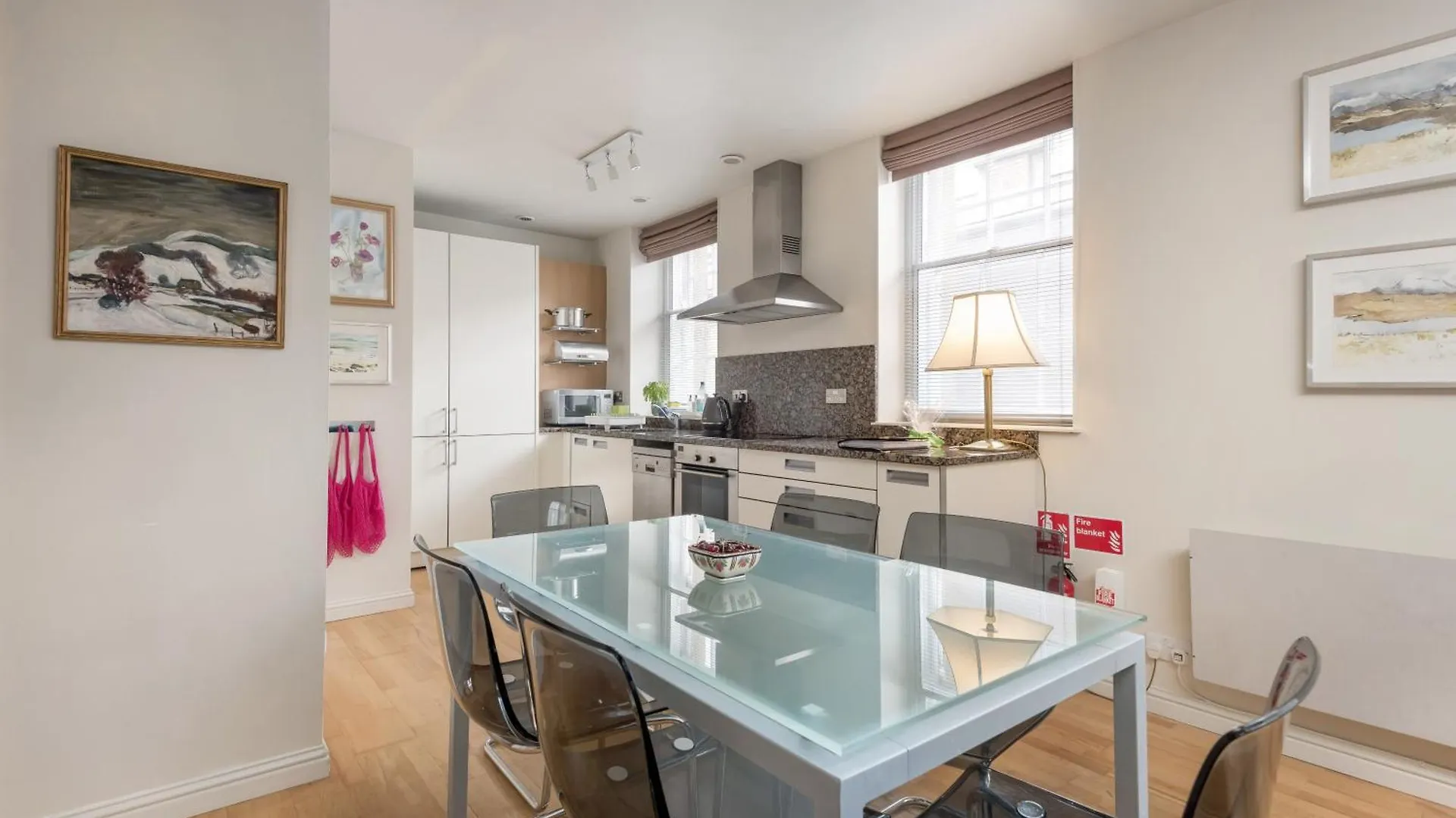 Causewayside Apartment @ The Edinburgh Address United Kingdom