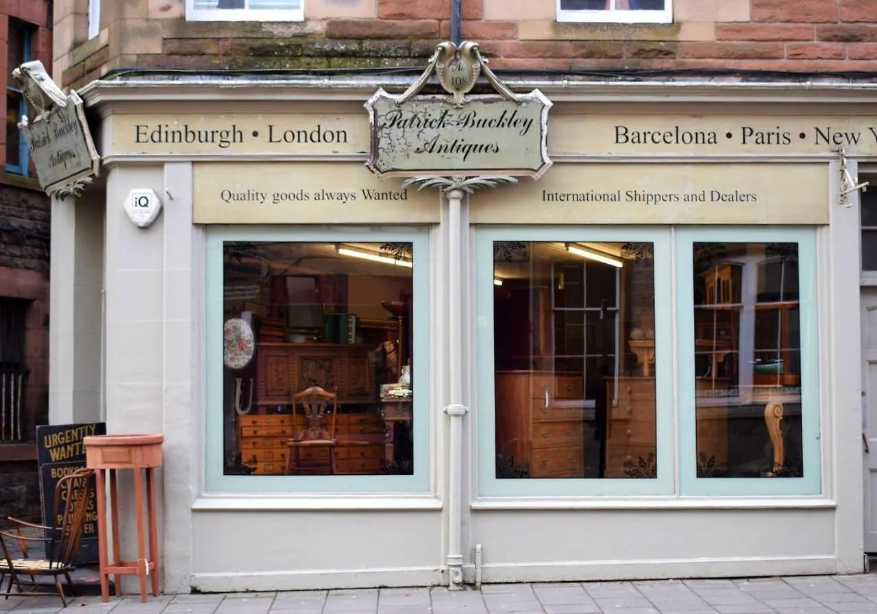 Causewayside Apartment @ The Edinburgh Address