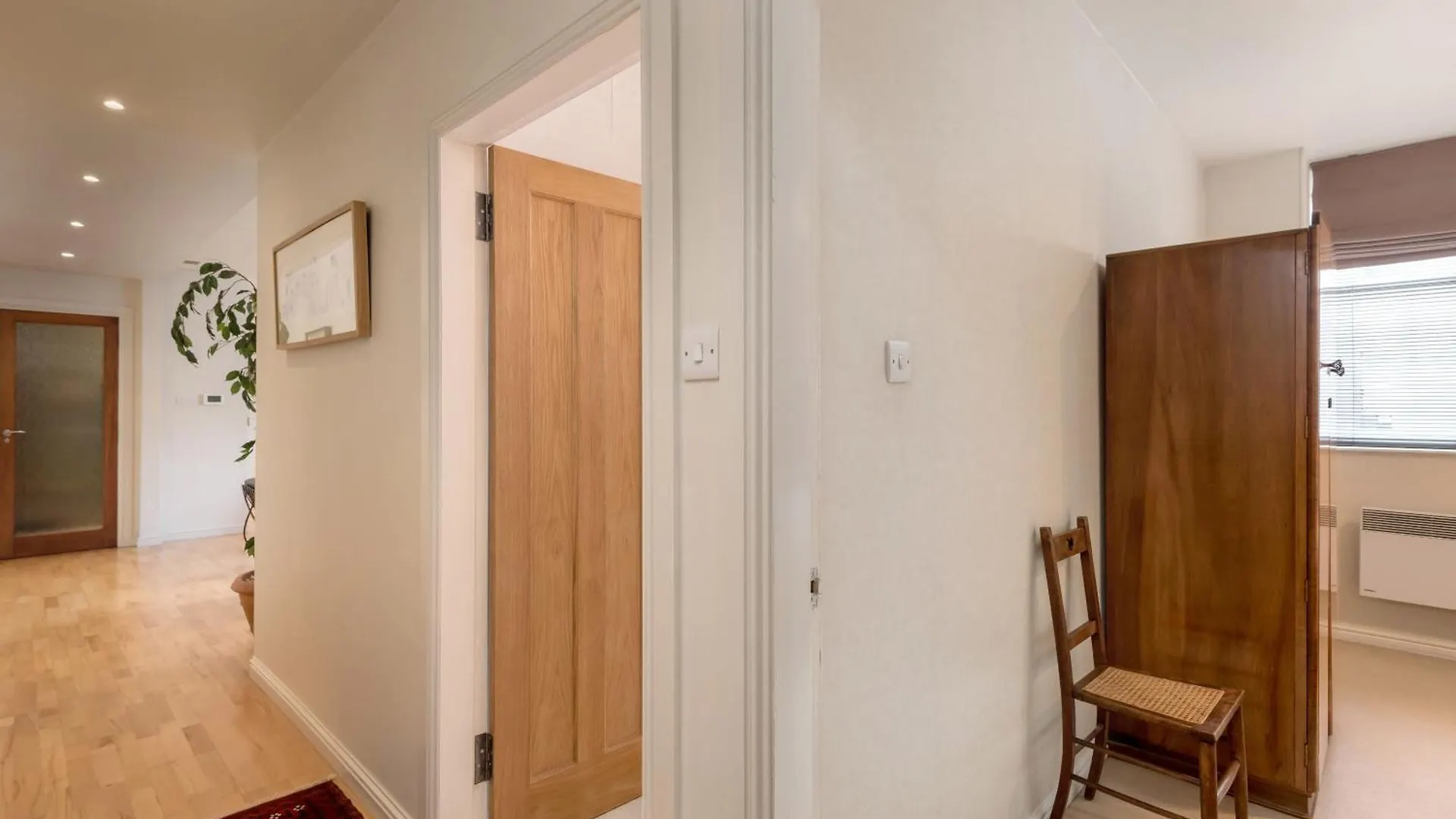 Causewayside Apartment @ The Edinburgh Address United Kingdom